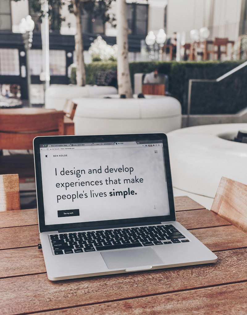 Web sitesinde animasyonlar ve modern kullanıcı deneyimi etkileşimleri